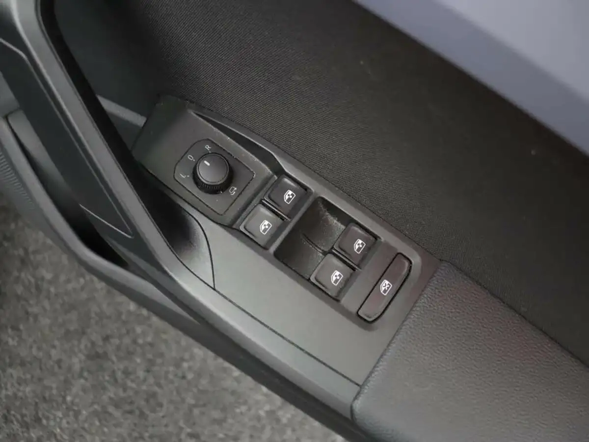 2022-seat-ibiza-10-tsi-fr-95ps-big-22