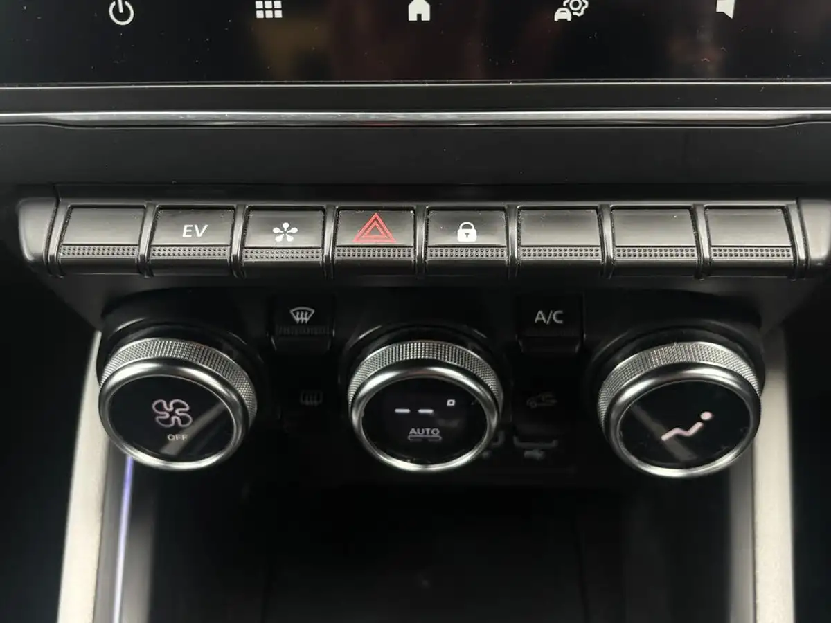 2022-renault-clio-16-techno-big-27