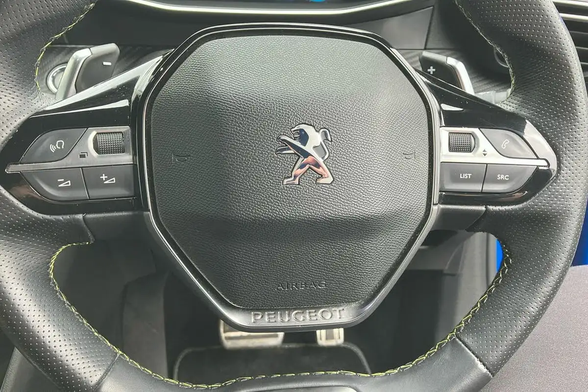 2020-peugeot-208-12-puretech-gt-line-130bhp-eat8-big-19