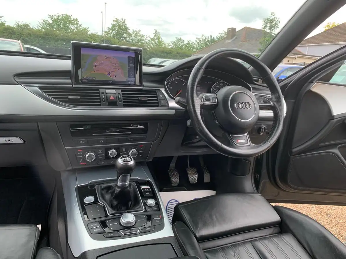 2012-audi-a6-saloon-20td-s-line-big-30