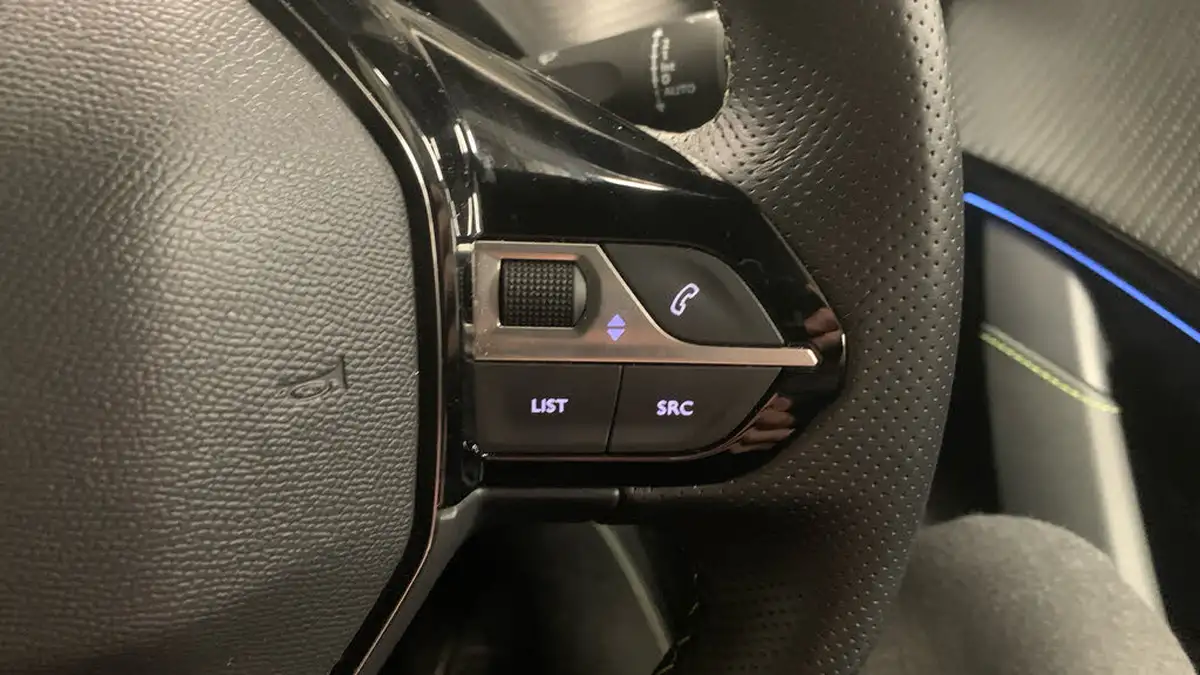 2024-peugeot-208-e-gt-156ps-51kwh-big-23