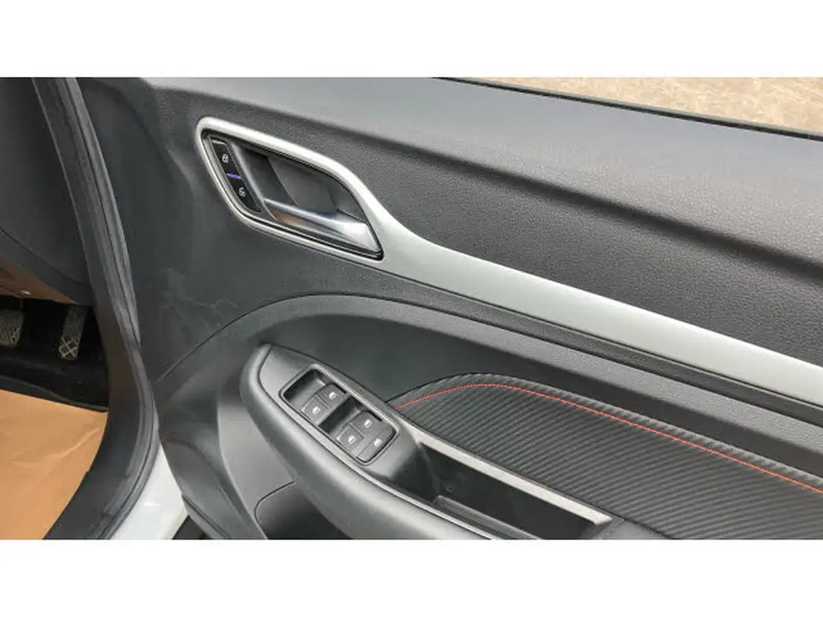 2023-mg-zs-suv-15-vti-tech-excite-big-28
