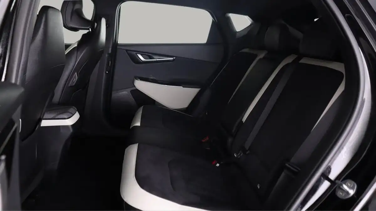 2023-kia-ev6-e-gt-line-225bhp-big-15