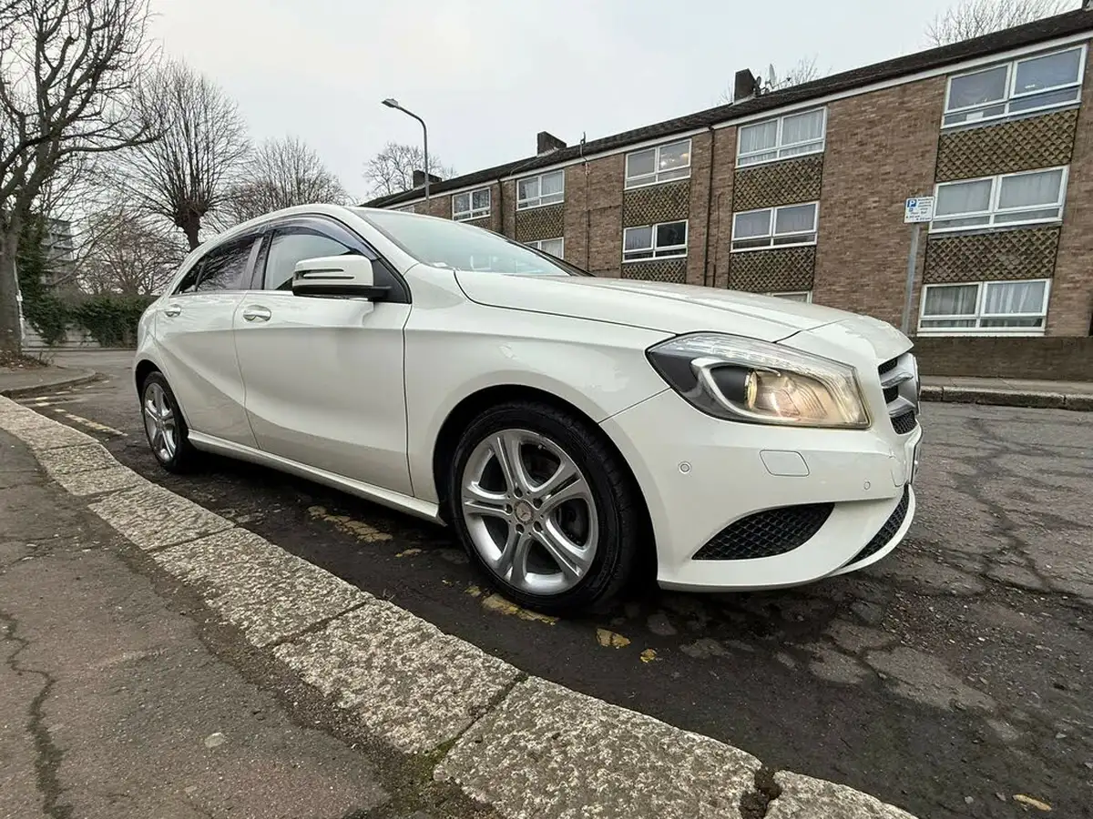 2014-mercedes-benz-a-class-big-54