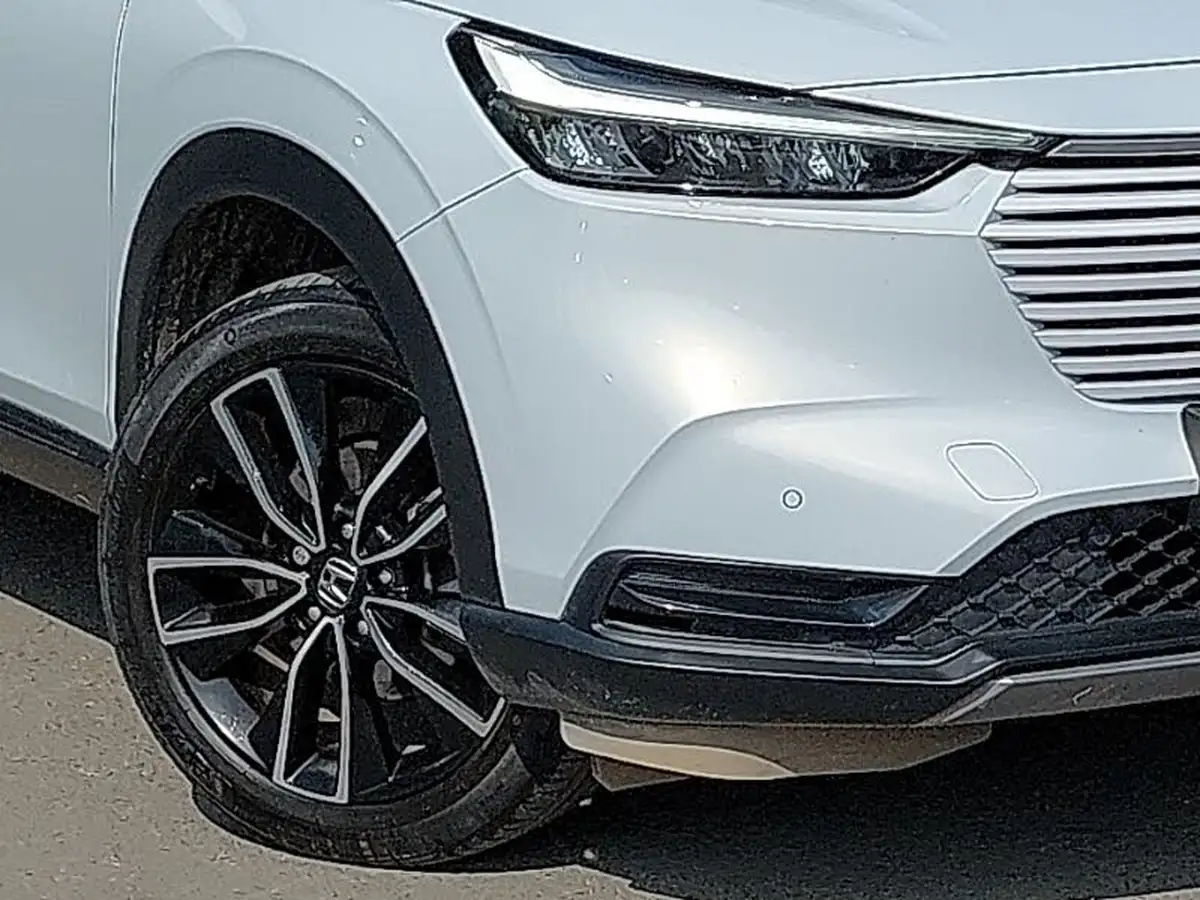2022-honda-hr-v-15-i-mmd-elegance-big-8