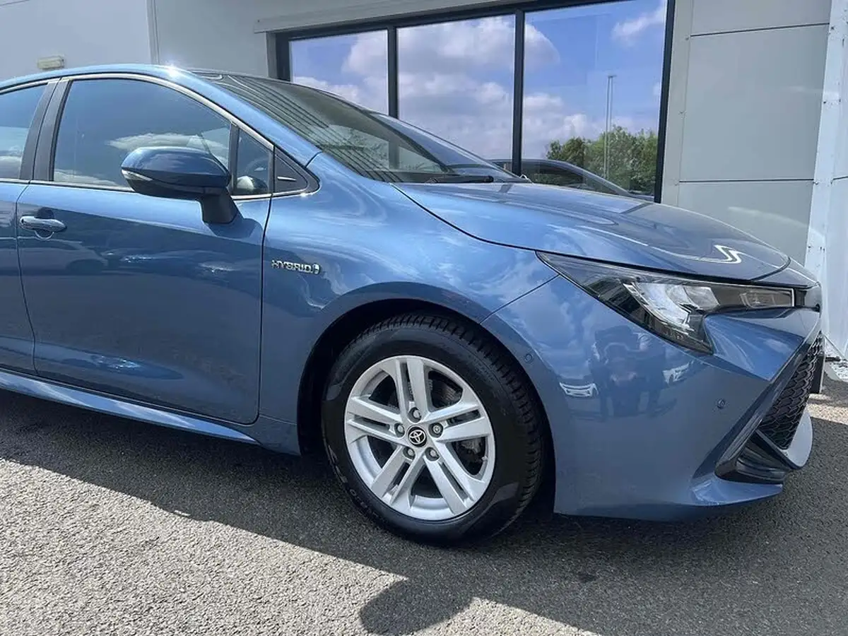 2020-toyota-corolla-18-vvt-i-icon-tech-spare-wheel-hatchback-5d-big-16