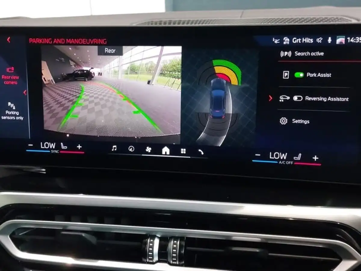 2024-bmw-i4-e-edrive35-sport-big-10