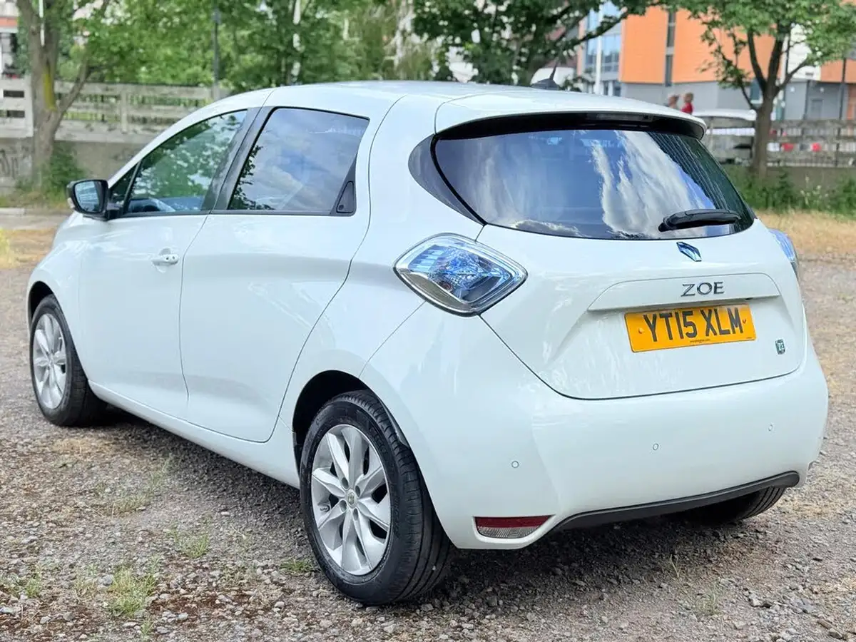 2015-renault-zoe-e-dynamique-intens-big-4
