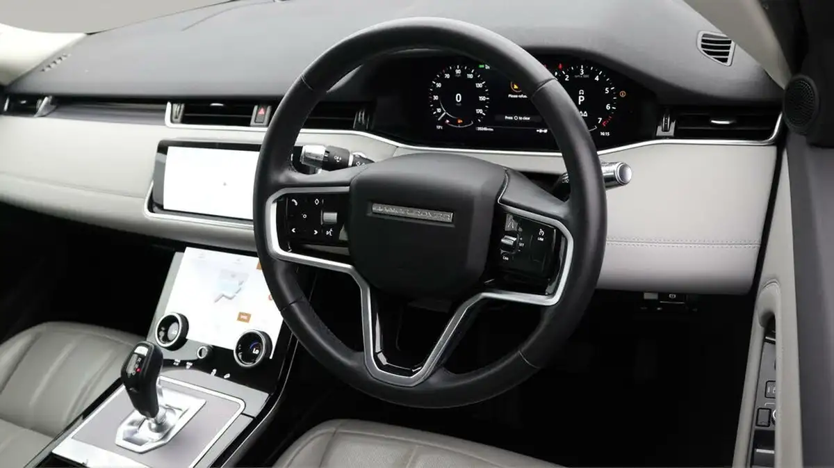 2021-land-rover-range-rover-evoque-15-p300e-se-big-9