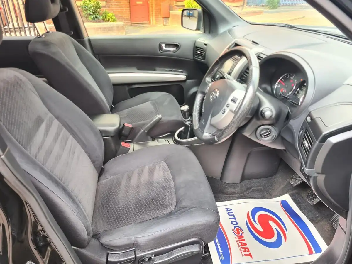 2014-nissan-x-trail-20td-n-tec-big-34