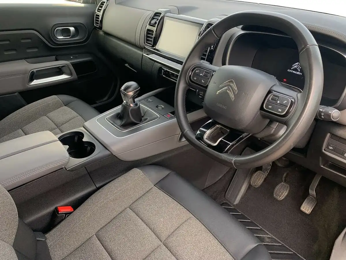 2022-citroen-c5-aircross-12-puretech-shine-ss-big-7