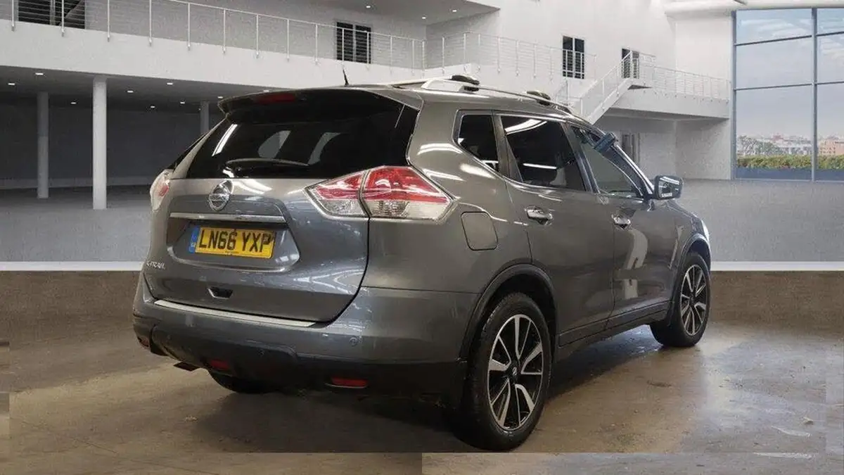 2016-nissan-x-trail-16-dig-t-tekna-7-seat-big-6