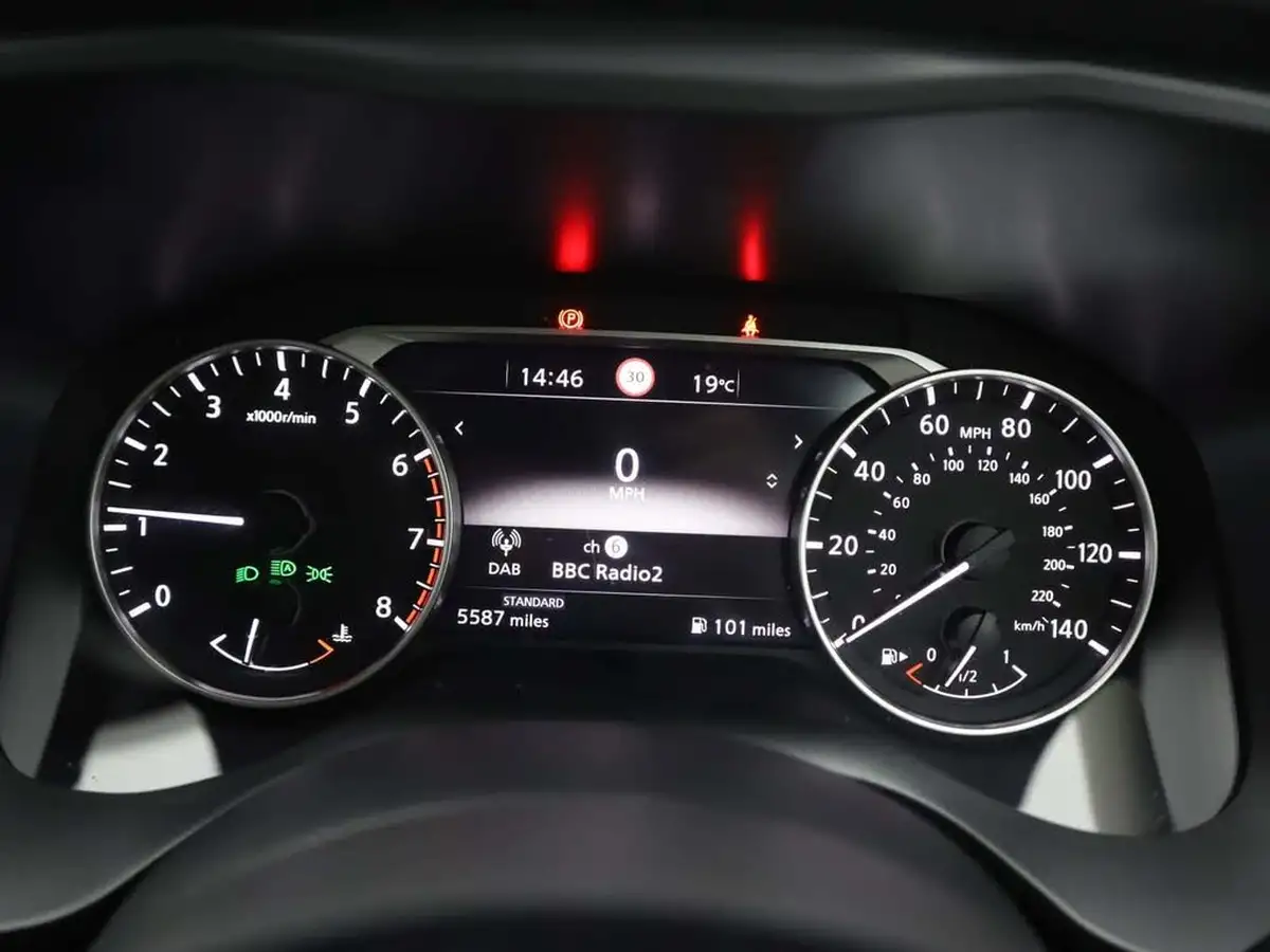 2024-nissan-qashqai-13-dig-t-acenta-premium-140ps-mild-hybrid-big-16