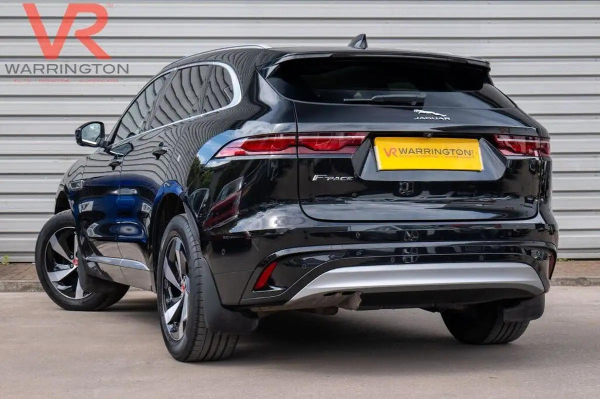 2021-jaguar-f-pace-20-d200-s-mhev-big-11