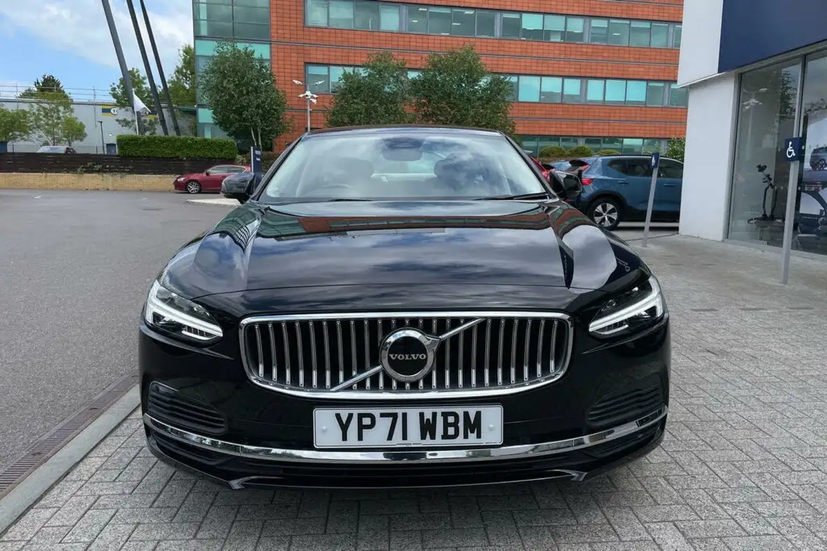 2022-volvo-s90-20-t8-inscription-455bhp-big-11