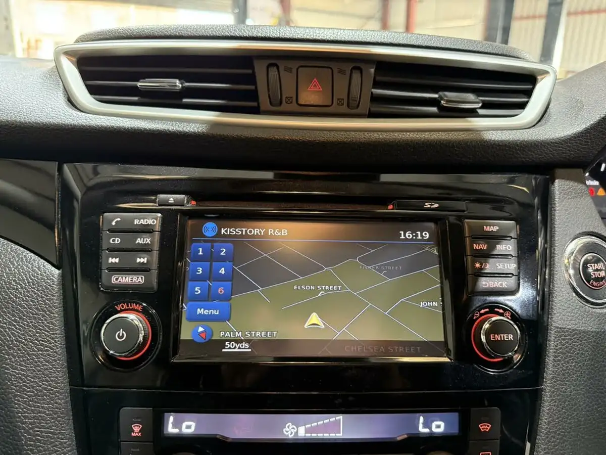 2017-nissan-qashqai-15dci-tekna-big-35