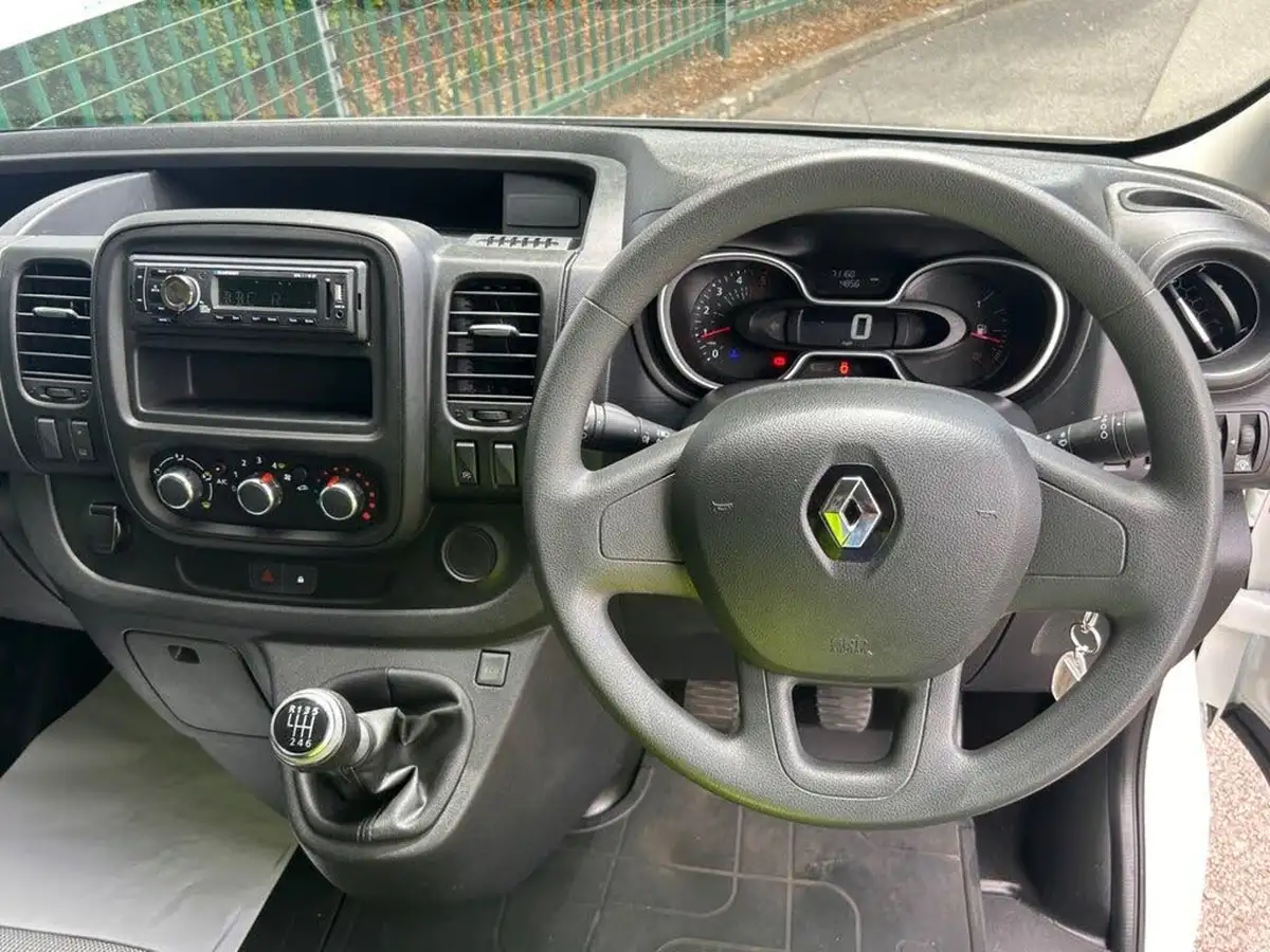 2021-renault-trafic-20dci-sl28-energy-120-business-big-12