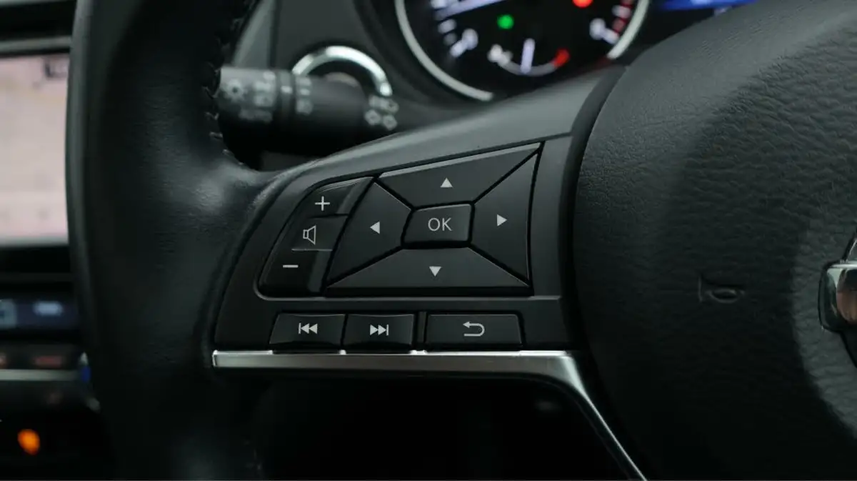 2019-nissan-qashqai-13-dig-t-n-connecta-140ps-big-24