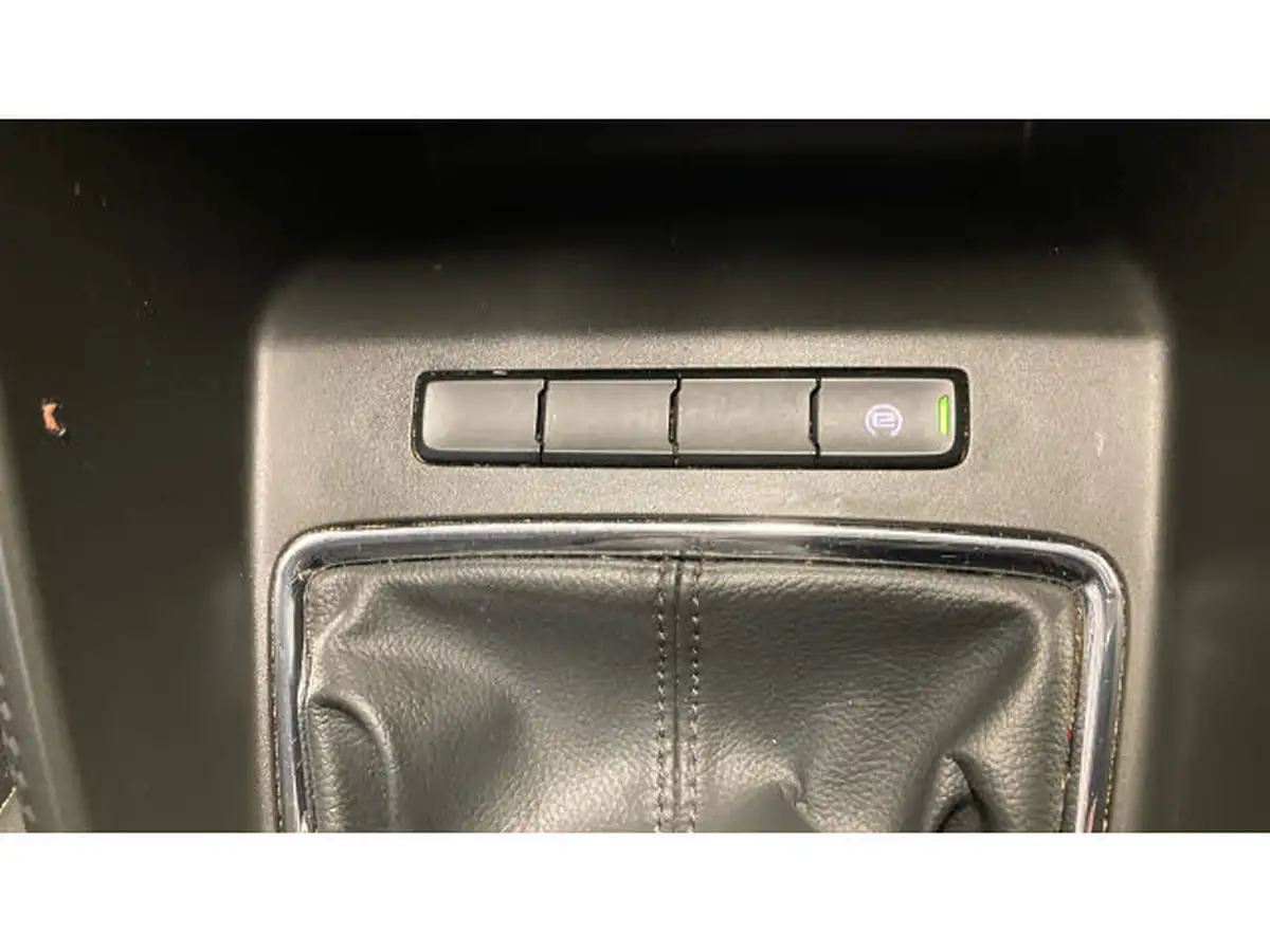 2019-mg-zs-suv-15-vti-tech-exclusive-105bhp-big-37