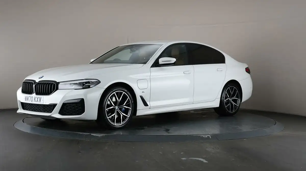 2021-bmw-5-series-20-530e-xdrive-m-sport-saloon-4d-big-36