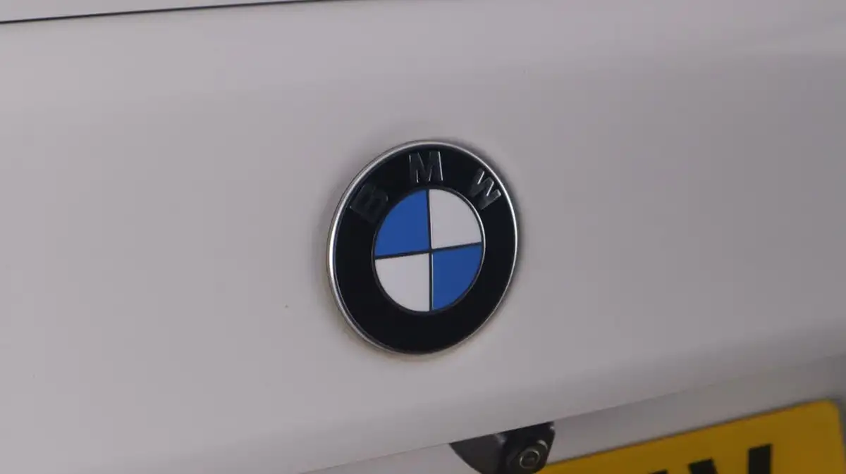 2021-bmw-5-series-20-530e-xdrive-m-sport-saloon-4d-big-20