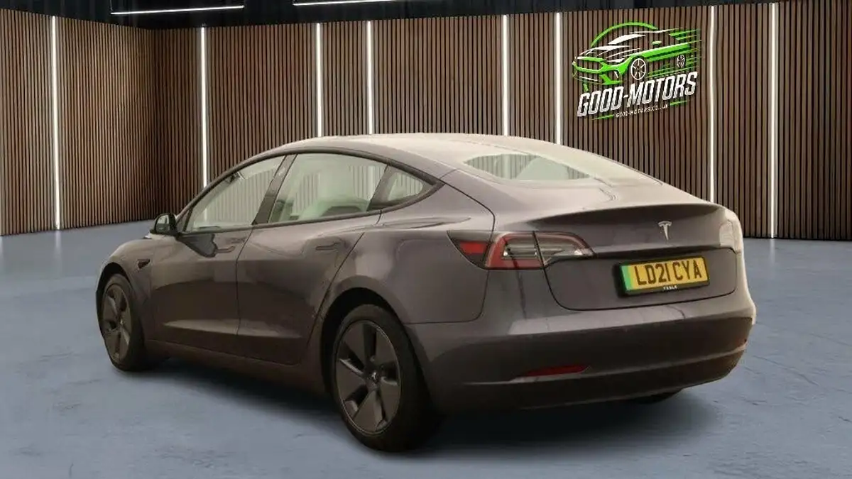 2021-tesla-model-3-e-standard-plus-big-2