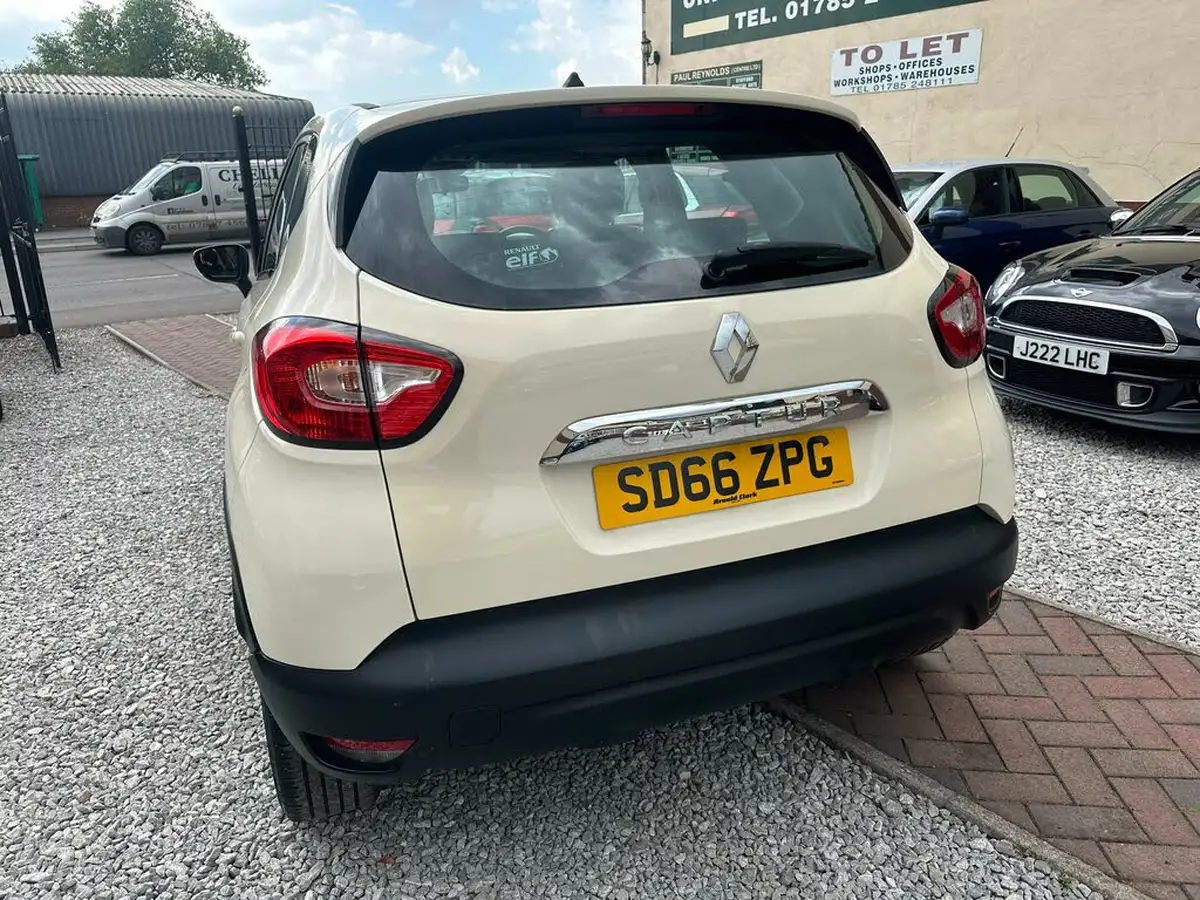 2016-renault-captur-09-dynamique-nav-big-4