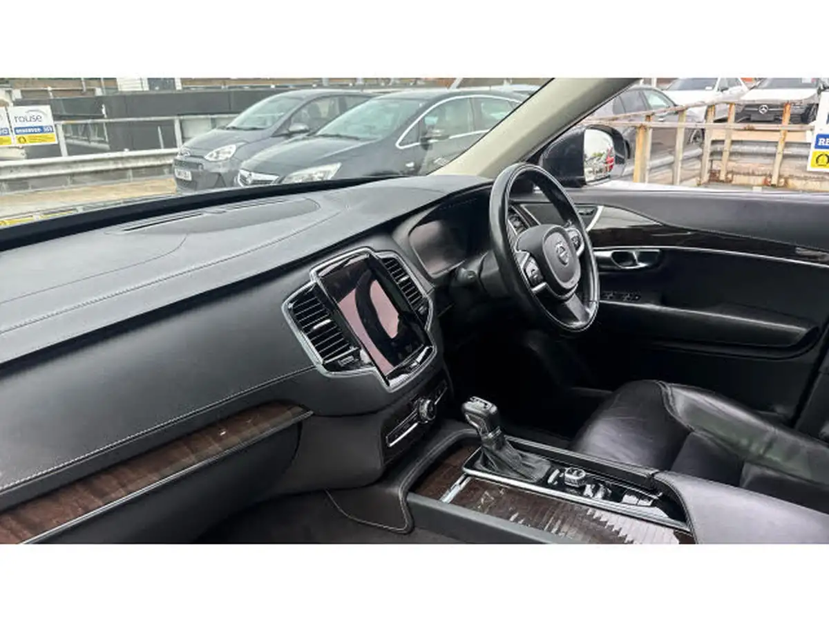 2017-volvo-xc90-20td-d5-inscription-auto-big-8