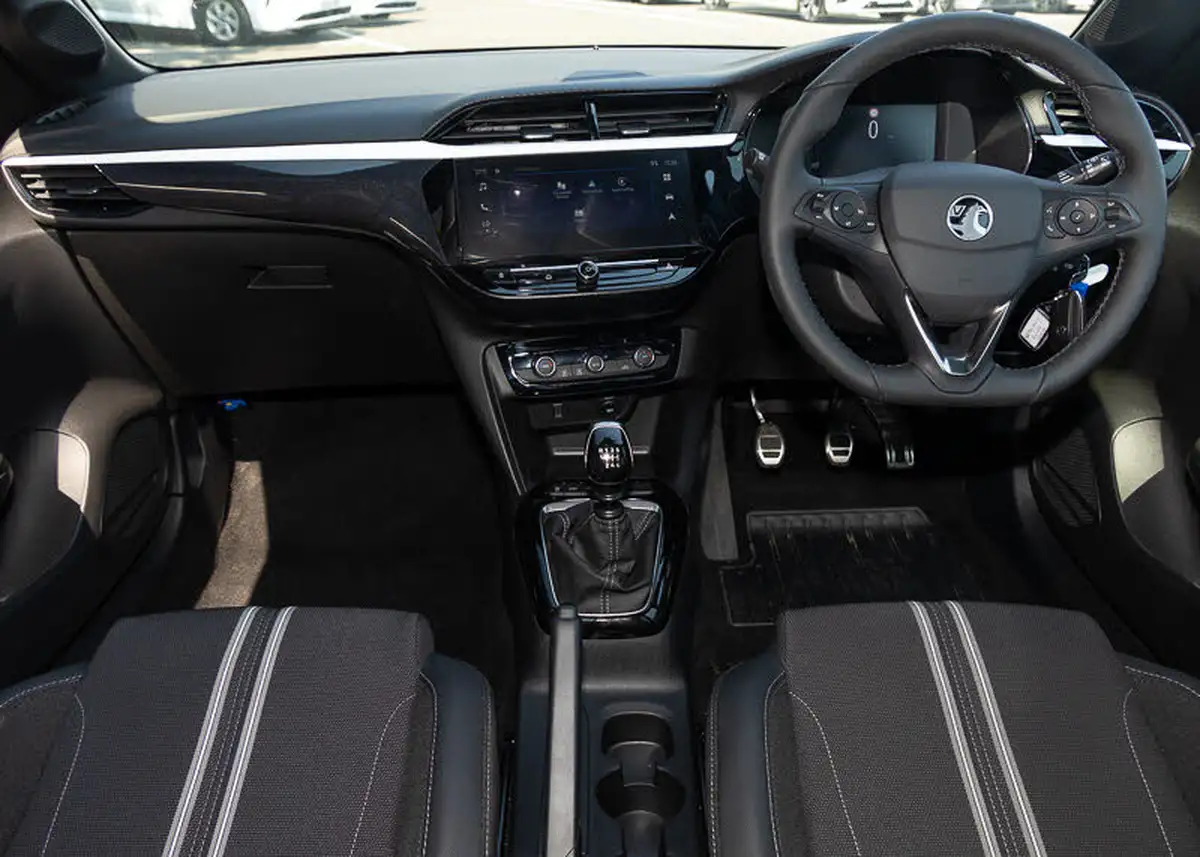 2024-vauxhall-corsa-12-turbo-gs-100ps-big-2