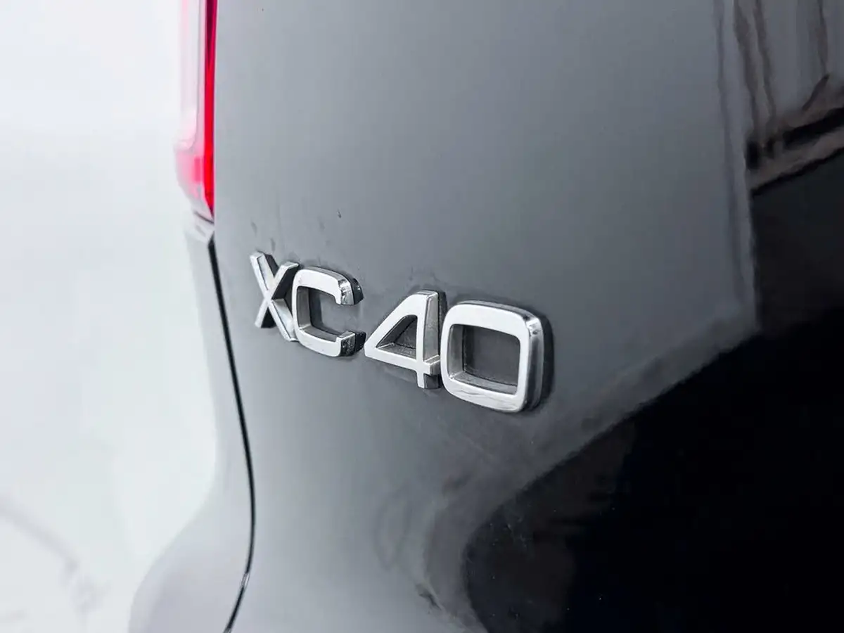 2019-volvo-xc40-20-t5-r-design-pro-big-15
