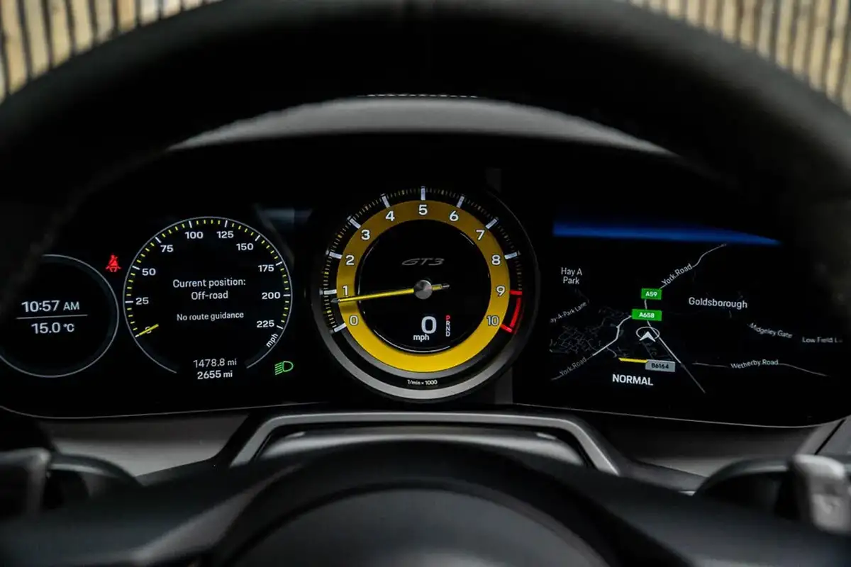 2022-porsche-911-40-gt3-rwd-pdk-big-33