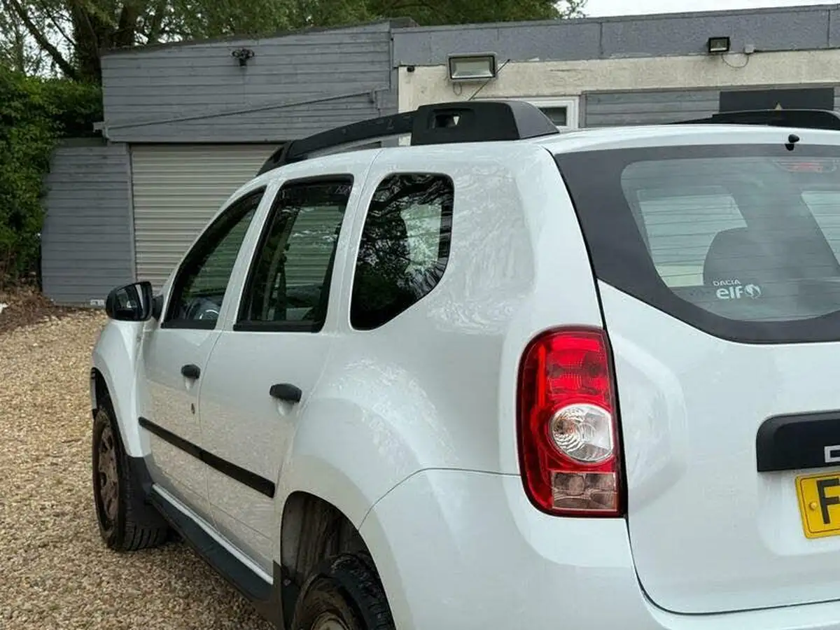 2015-dacia-duster-15dci-ambiance-110bhp-station-wagon-5d-big-6