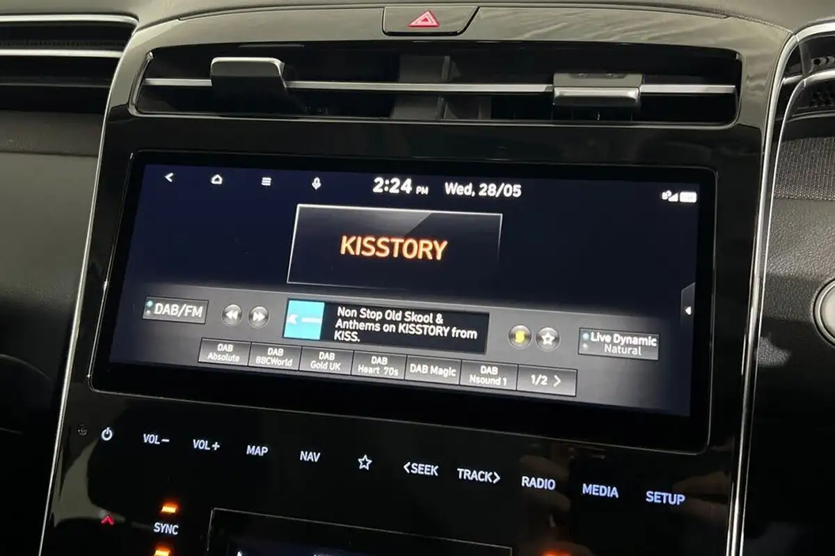 2022-hyundai-tucson-16-t-gdi-premium-230ps-hybrid-auto-big-30