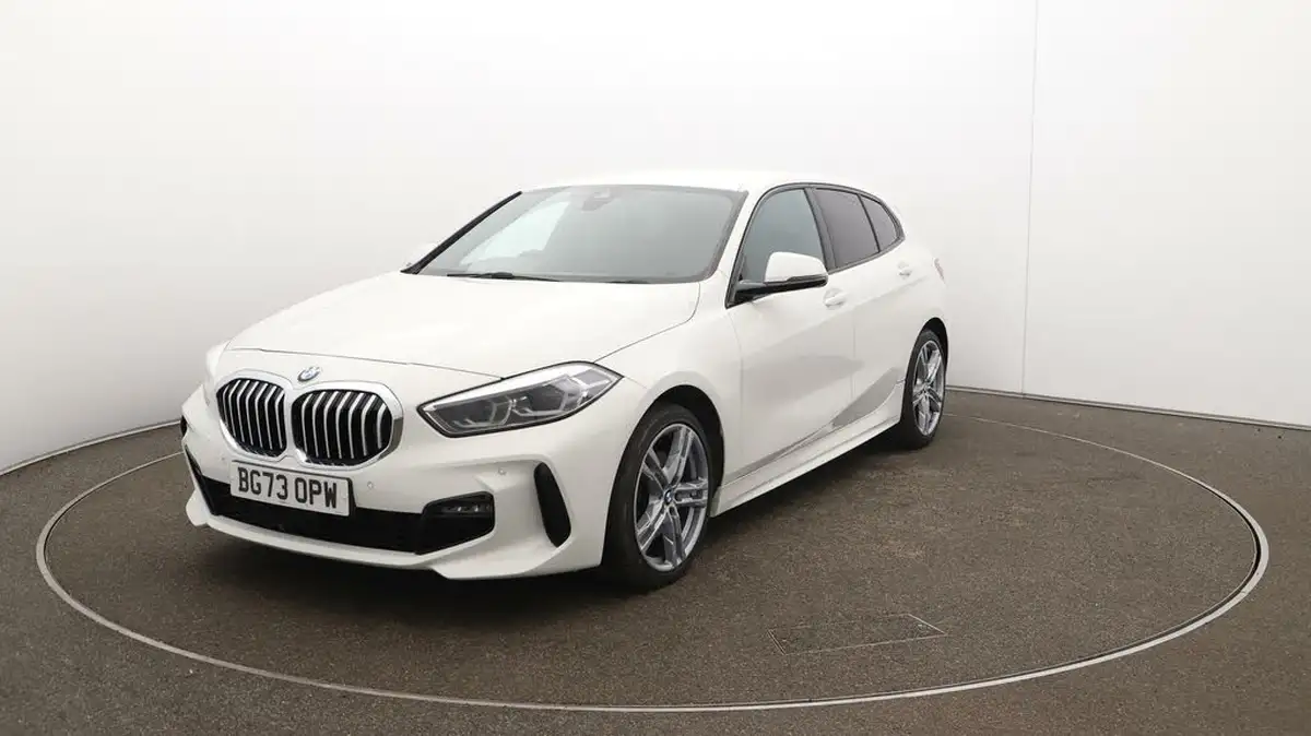 2023-bmw-1-series-15-118i-m-sport-lcp-dct-big-35