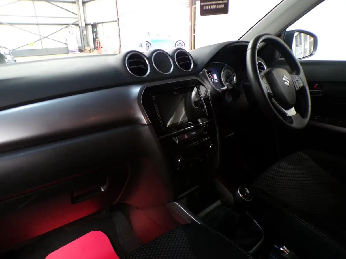 2019-suzuki-vitara-10-boosterjet-sz-t-big-14