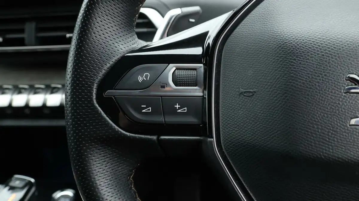 2022-peugeot-3008-suv-12-puretech-gt-premium-big-25