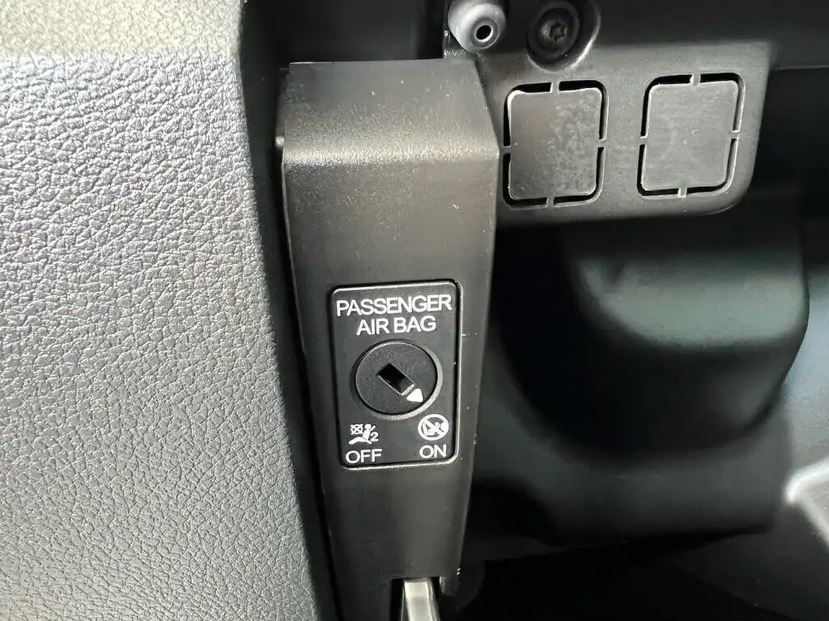 2021-skoda-fabia-10-tsi-se-95ps-estate-big-41