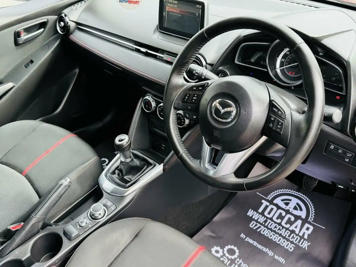 2016-mazda-mazda2-15-sport-nav-90ps-big-9