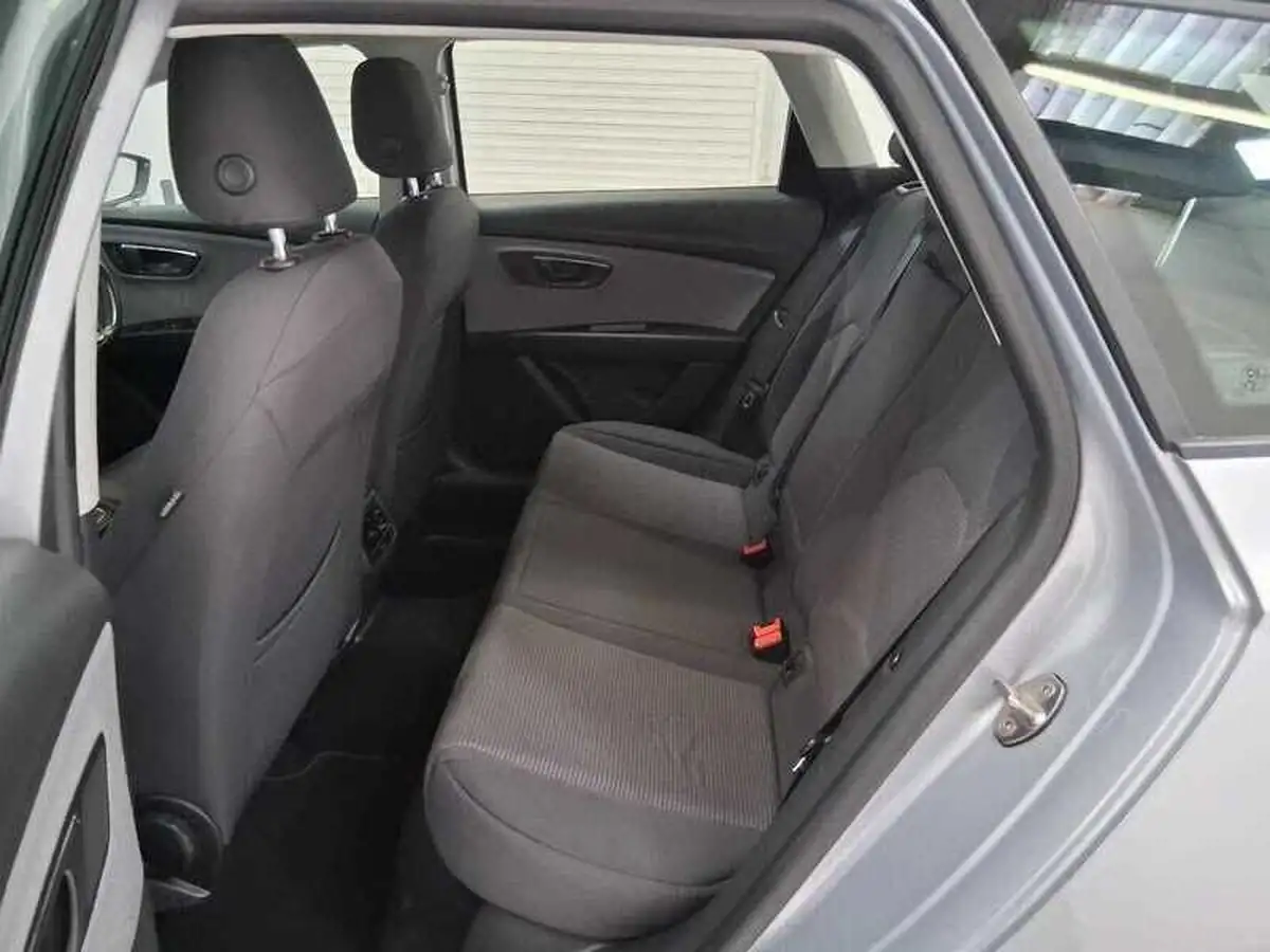 2019-seat-leon-16tdi-se-estate-big-14