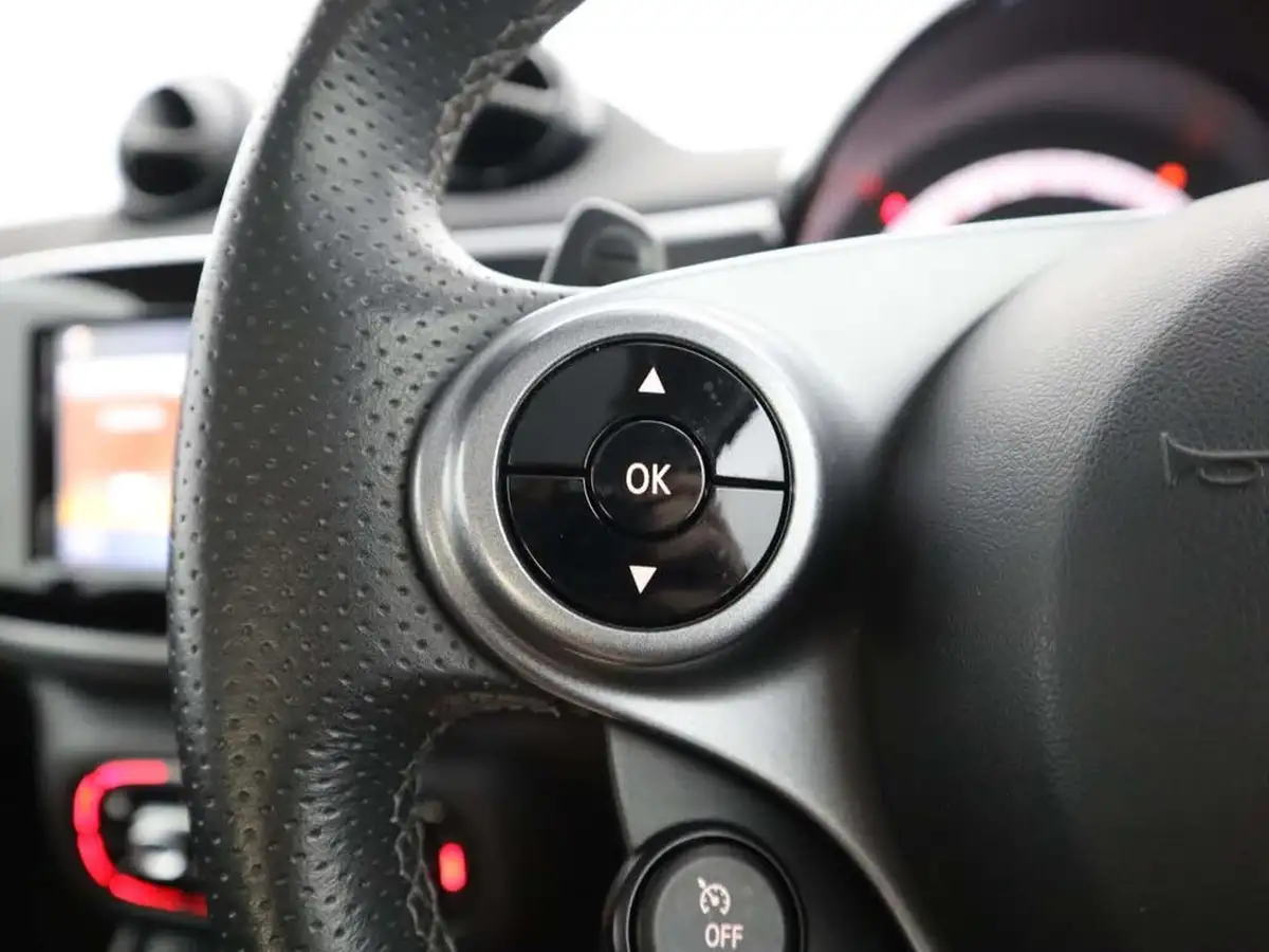 2018-smart-fortwo-10-prime-sport-premium-coupe-twinamic-big-15