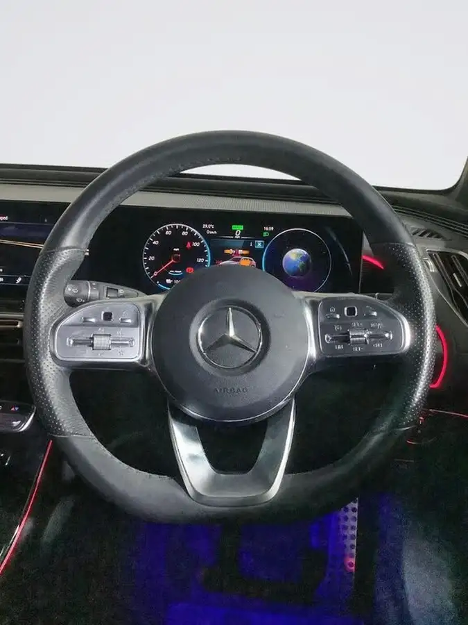 2021-mercedes-benz-eqc-e-eqc-400-amg-line-premium-big-3