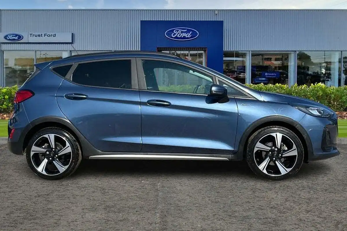 2023-ford-fiesta-10t-active-125ps-hybrid-mhev-powershift-big-2