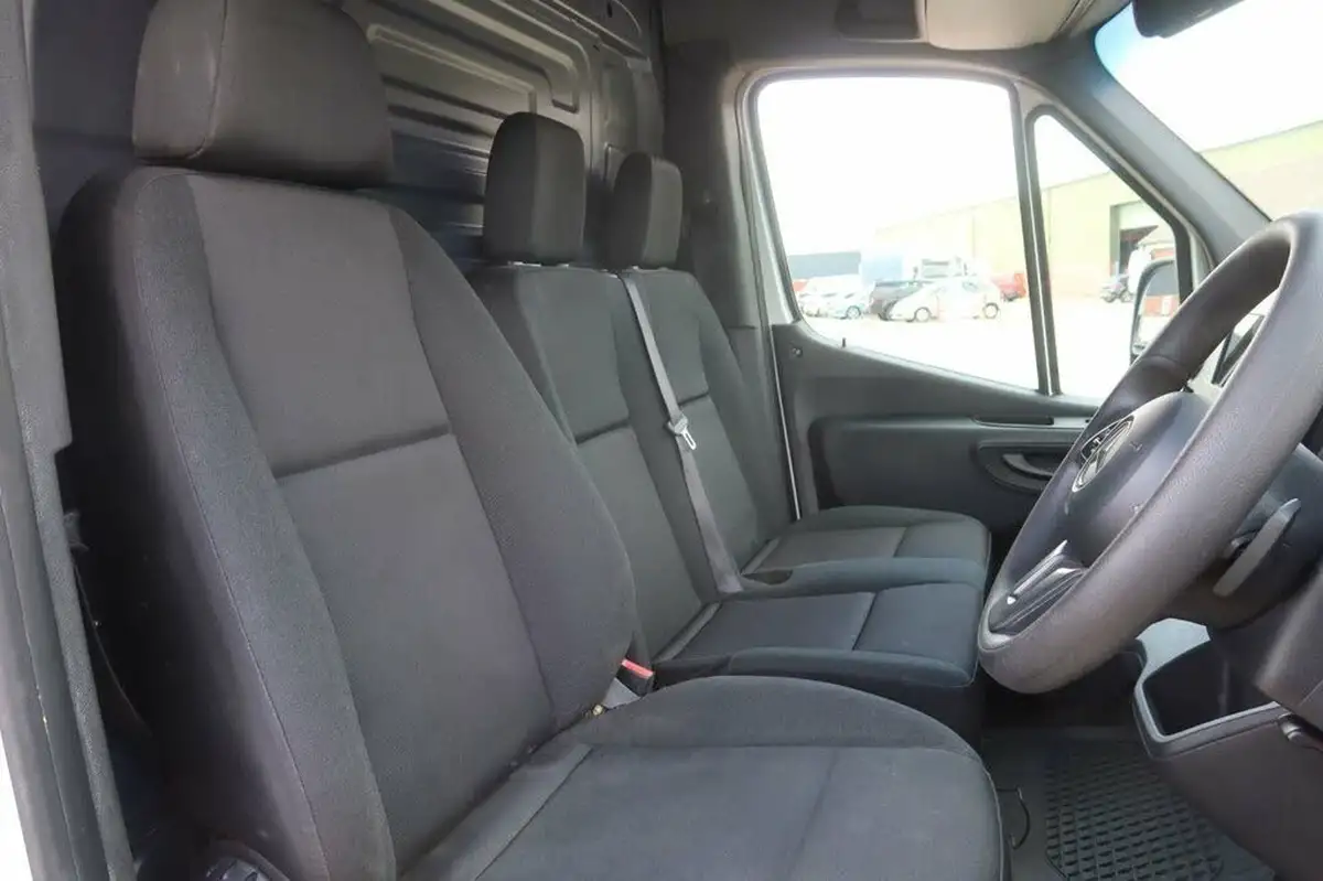 2019-mercedes-benz-sprinter-21cdi-316-l2h1-163pseu6b-panel-van-rwd-eco-gear-360-big-9