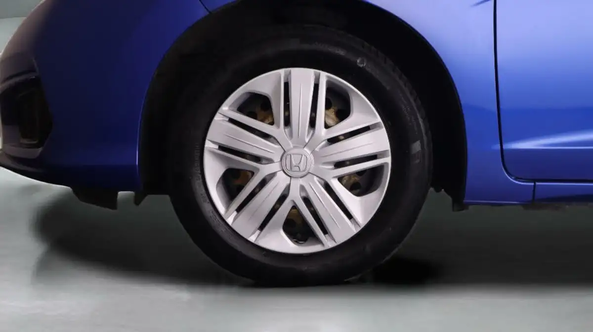 2019-honda-jazz-13-i-vtec-s-big-17