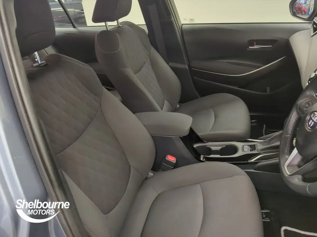 2022-toyota-corolla-18-vvt-i-icon-tech-saloon-4d-big-35