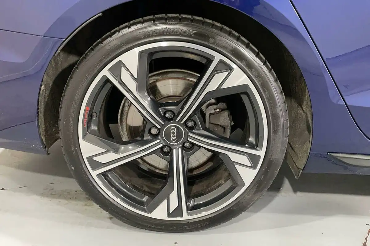 2022-audi-a4-avant-20-40-tdi-black-edition-big-12
