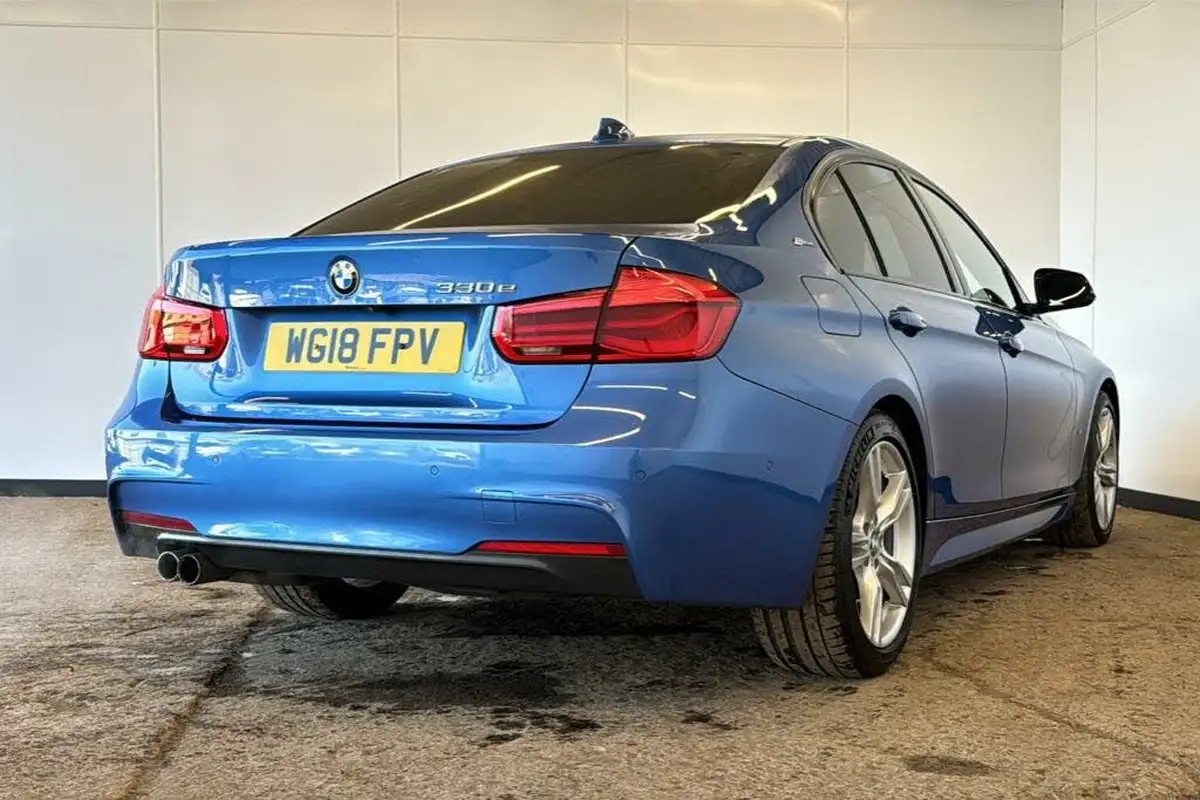 2018-bmw-3-series-20-330e-m-sport-big-3