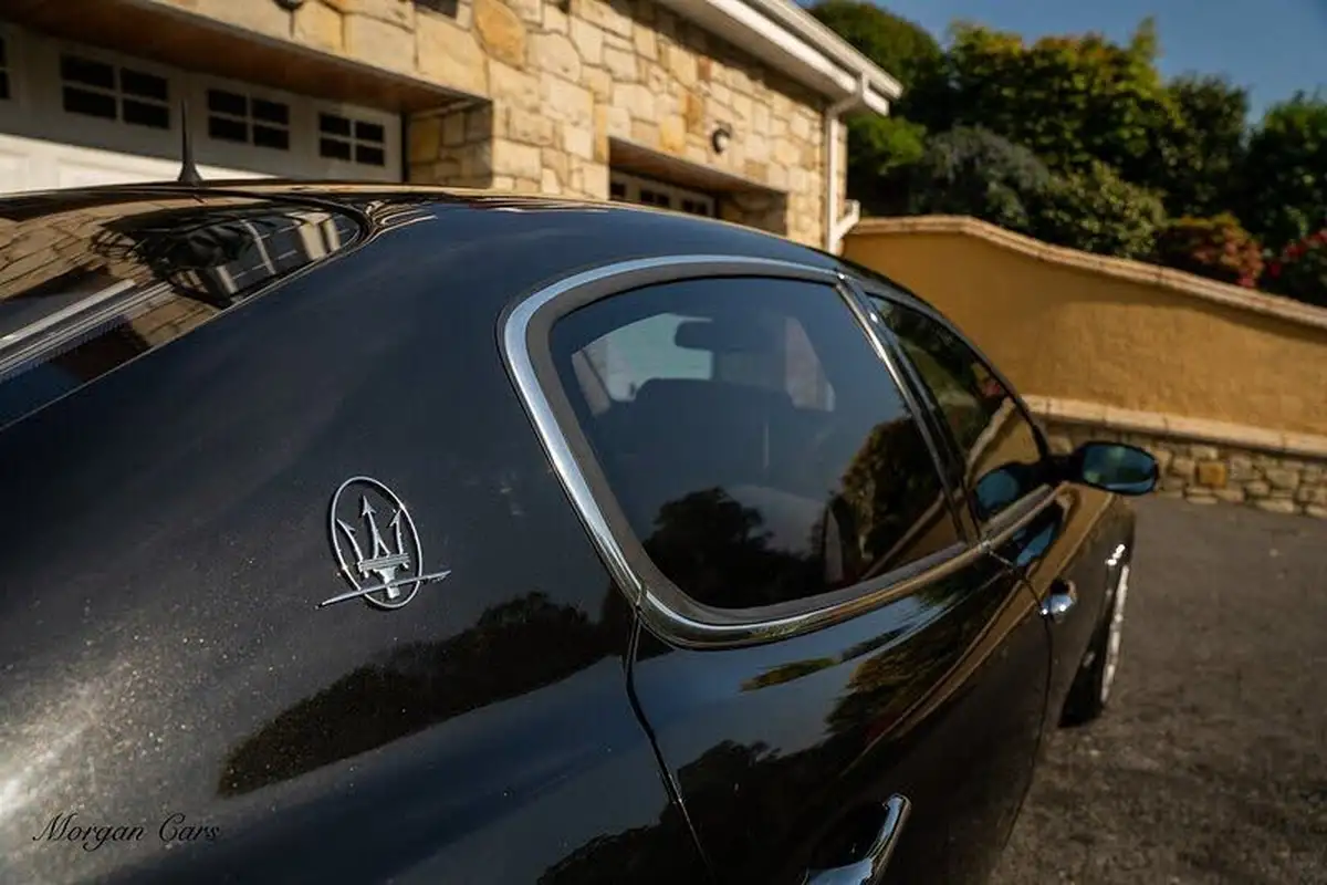 2014-maserati-quattroporte-big-7