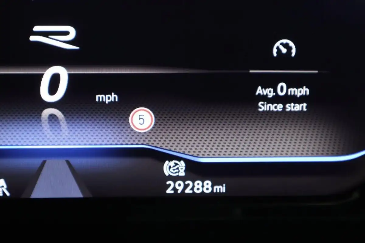 2021-volkswagen-golf-20-tsi-r-hatchback-big-16