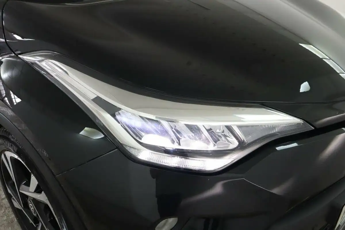2022-toyota-c-hr-18-vvt-i-design-big-46